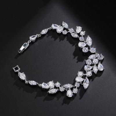 China Romantic Women's Crystal Cubic Zirconia Cluster Statement Clear Marquis AAAAA Zircon Jewelry CZ Luxury Bridal Bracelet For Women for sale