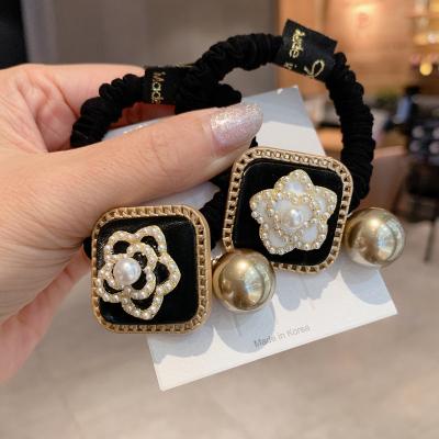 China Fashionable Korean Women Girls Elastic Hair Bands New Pearl Flower Elastic Hair Bands Hair Ties Rings Rope Hair Accessories Stick Scrunchy for sale