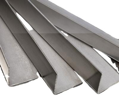 China Engineering Structure 30 x 30 x 3 Hot Rolled Galvanized Steel Angle Iron Millimeters / Steel Angle Structural Profile for sale