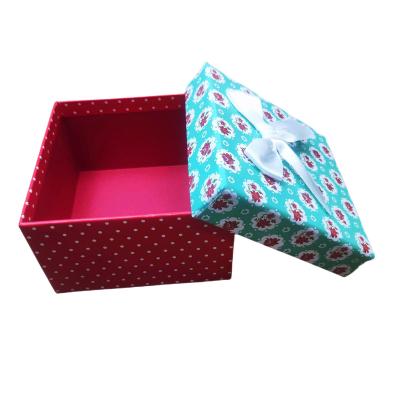 China Handmade Hot Selling Color Draw Lid Gift Box Jewelry Boxes Holiday Decoration High Quality Rigid Paper Packaging and Base Cardboard for sale