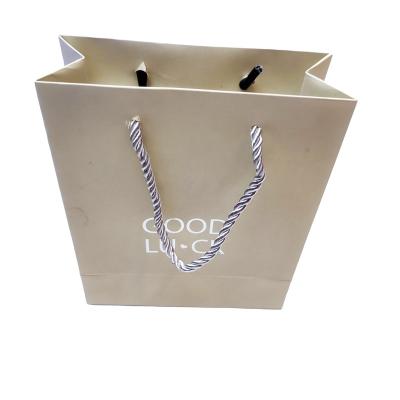 China Disposable Custom Wholesale White Thank You Paper Gift Bags With Logo Design Printing And Rope Handles for sale