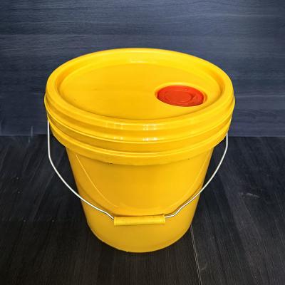 China Heavy Duty 30l Plastic Bucket With Lid Lubricant Storage Drum With Removable Lid for sale