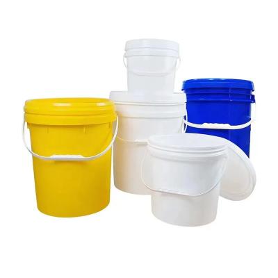 China Latex Paint Plastic Paint Bucket Reusable with Metal Handle Type for sale