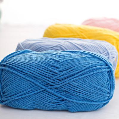 China Anti-pilling Cheap Price 3 Ply Knit Crochet Milk Cotton Cake Thread 4 Ply 16ply Yarn Cotton Yarn Acrylic Crochet Yarn for sale