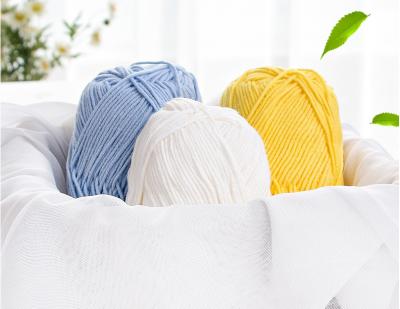 China Cheap price milk cotton 3ply anti-pilling cake chat 125g 100gm 4 ply milk cotton yarn price yarn crochet acrylic cotton for sale