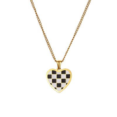 China FASHIONABLE Wholesale Stainless Steel Women Jewelry Checkerboard Square 18K Gold Plated Heart Pendant Necklace for sale