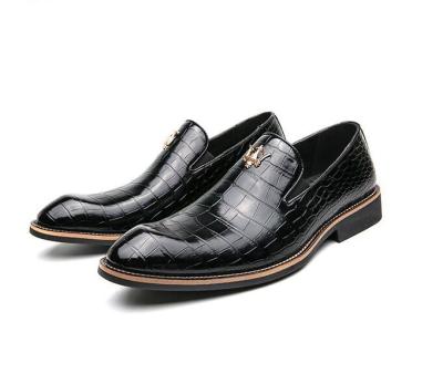 Китай Trendy And Fashionable Men Leather Shoes Formal Attire Pointed Leather Shoes продается