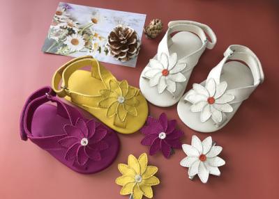 Cina Scarpe di camminata del bambino del cuoio dell'ornamento del fiore in vendita