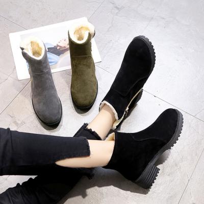 China Height increasing 2021 autumn and winter plus velvet warm snow thick heel ladies short boots 178 for sale