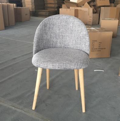 China Modern Luxury Dining Chairs Soft And Comfortable Fabric Upholstered Backrests Chairs For Dining Table for sale