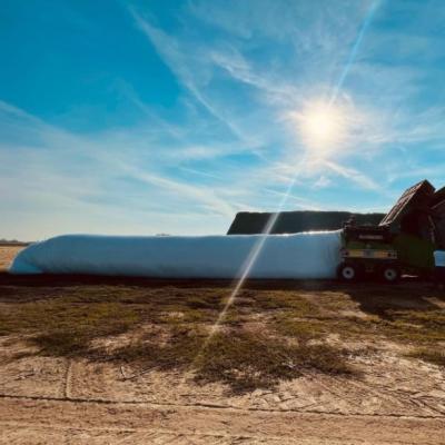 China 10ft x 300ft Grain and Silage Storage Plastic Sheet Silo Bag Corn Silage Bag 10ft x 300ft for sale