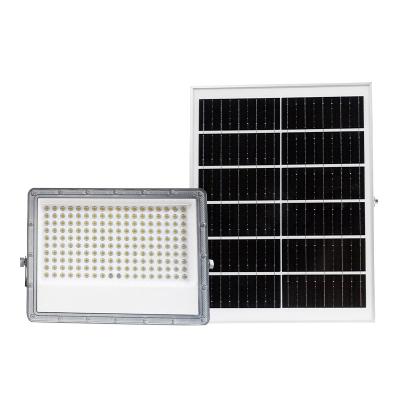 China Residential Super Brightness Waterproof Outdoor Garden Road Lamp 100 200 300 Watt LED Solar Flood Lighting LED for sale