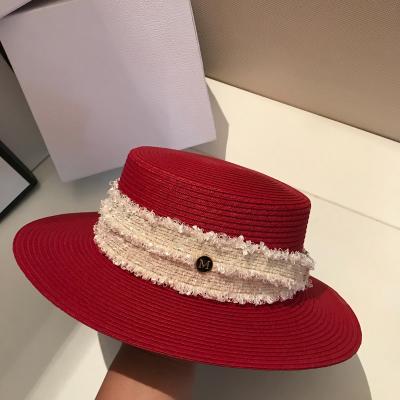 China Straw Spring Summer New Hepburn Retro Elegant Style Flat Top Hat Sunshade French Vacation Straw Hat for sale