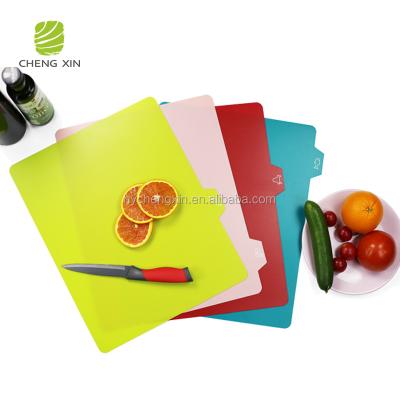 China Amazon Hit Kitchen Sustainable Dots 4 Block Cutting Plastic Chopping Board Multi Color Multi Function Pieces Set 4 for sale