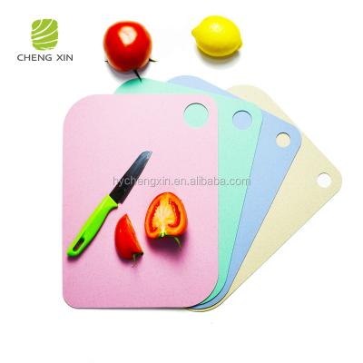 China Sustainable 2020 New Design BPA Free Wholesale Eco Friendly Concepts Wheat Straw Cutting Plates Sets for sale