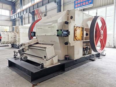 Cina Smerigliatrice industriale Machine del mattone automatico pieno di Clay Roller Crusher Machine Stone in vendita