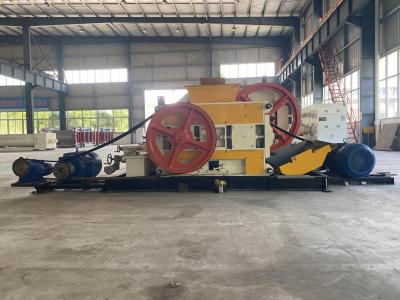 China Fine High Speed Roller Crusher Mill Machine For Soft Raw Materials for sale