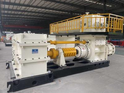 China Staubsaugen Sie nass Clay Brick Extruder Machine Capacity 13.000 - 19.000 pcs/H zu verkaufen