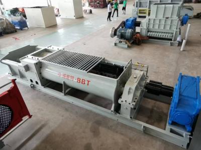 China 20 tot 30 m3/uur capaciteit Dubbele schacht mengmachines voor het mengen van klei grondstoffen in klei stenen maken machines Te koop