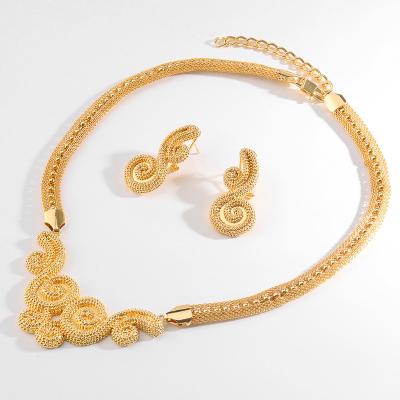 China Popular Custom Luxury Accessories African Women Wedding Gold Jewelry Set for sale