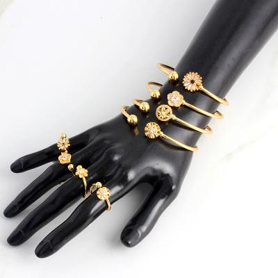 China Yueming Jewelry Manufacturer Custom Trendy New CLASSIC Designer Bracelet Jewelry Gold Plated Bangle Bracelet for sale