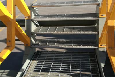 China Galvanized Stair Tread Wholesaler Galvanized Steel Stairs Metal Steps Staircase Treads China T4 Type for sale