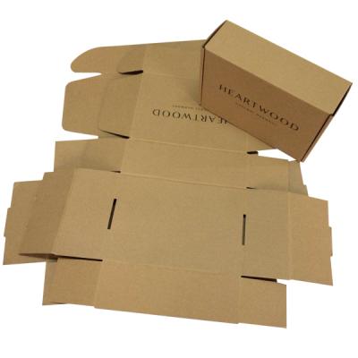 China Recyclable Wholesale Custom Kraft Paper Cardboard Mailbox Mailbox Clothing Paper Packaging for sale