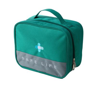 China Fashion Custom LOGO First Aid Bag Empty Medicine Storage for Nurse Waterproof Portable Organizer Fabric Emergency Oxford Medical Pouch for sale