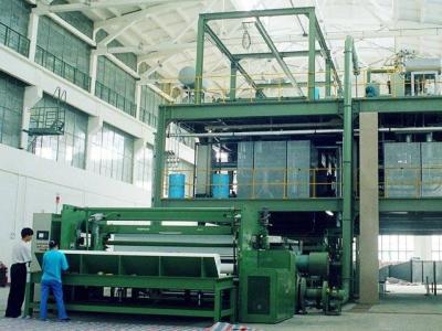 China Full Automatic 1.8m 2.6m PP Non Woven Fabric Making Machine with Steel Platform for sale