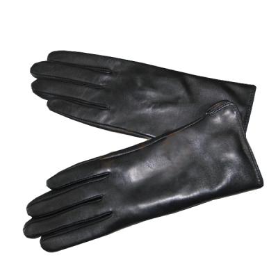 China Driving Basic Simple Style Black Women Leather Gloves For Winter for sale