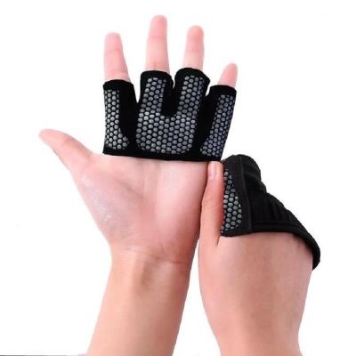 China KUERFIT SPORT FITNESS WORKOUT WRIST SUPPORT Weightlifting Men Women Gym Gloves Custom Breathable Breathable for sale