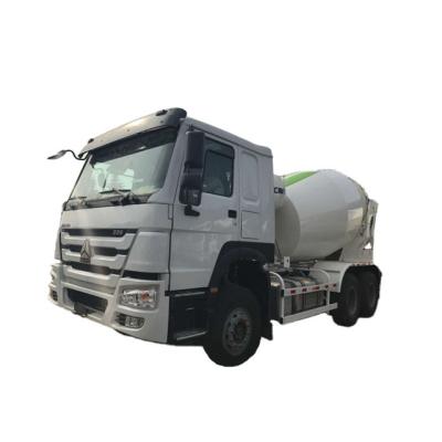 中国 9 HOWO Chassis With CIMC Concrete Mixer Tanker 9 CBM Concrete Mixer Truck 販売のため