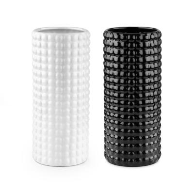 China Modern Black and White Modern Farmhouse Decor Bedroom Vase Ceramic Cylinder Vase for Flowers for sale