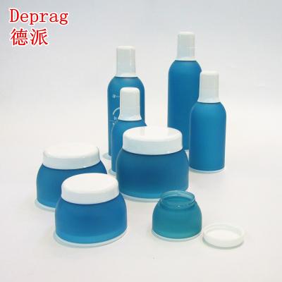 China Custom Solid Color Cosmetic Translucent Round Wide-Mouth PP Cosmetic Bottle for sale