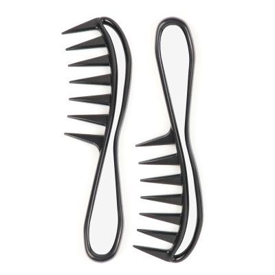 China Home Hairdresser And Salon Plastic Fish Shape Curly Wide Tooth Comb Oil Head Heat Resistant Comb For Styling Hair for sale