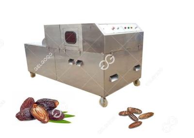 Chine Machine semi automatique de piqûre de corrosion de fruit de dates d'acier inoxydable avec la vitesse 95- 98 % de piqûre de corrosion à vendre