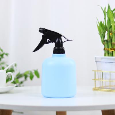 China Light Gardening Water Can Hand Press Handle Style Watered Kettle Plants Flower Spray Watering Pot Plastic for sale