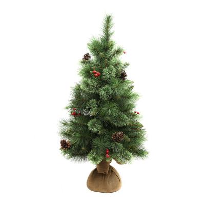 China Simulate Pine Cones Red Berries 2020 New Christmas Table Decoration Pine Needle PVC Mini Simulation Mini Christmas Tree for sale