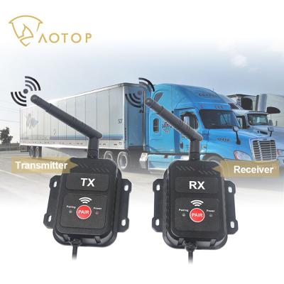 China Waterproof 2.4G Digital HD 720P Wireless Transmission BOX Apply Wire Car Monitor And Camera TX Mulit Video Signal RX 720P Video Input for sale