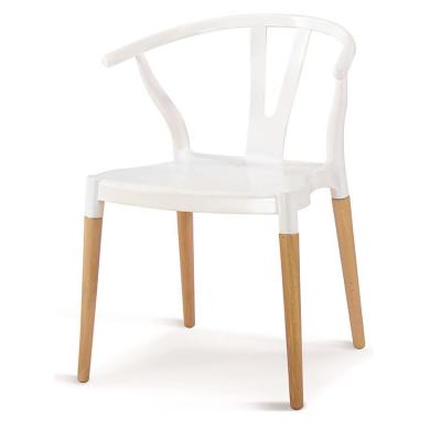 China Nice Price New Design Beech Legs Plastic Dining Chair For Sale for sale