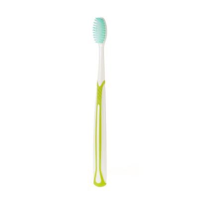 China Household environmental friendly adult plastic manual toothbrush high quality toothbrush can be customized logo for sale