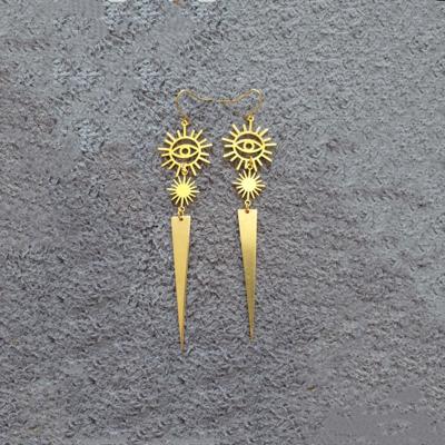 China Hot Sale Neo-Gothic Western Jewelry Amazon Novelty Crescent Sun Eye Stud Earrings Geometric Spiky Earring Party Dangle Jewelry For Women for sale