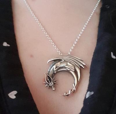 China Western Punk Personality Dragon Flight Jewelry Vintage Dragon Shape Intricate Necklace Necklace For Women And Men for sale