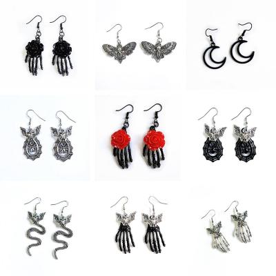 China Neo-Gothic Gothic Skull Bat Snake Spider Earrings Moon Rose Flower Moth Earrings Overdone Punk Goth Party Halloween Jewelry For Man for sale