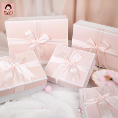 China Recycled Luxury Cartoon Materials Gold Glow Recipe Men Products Suit Gift Organic Matte Paper Custom Skin Care Set Boxes With Window for sale