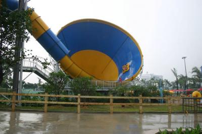 China Giant Space Bowl Raft Tornado Kids Water Slide For Water Amusement Park for sale