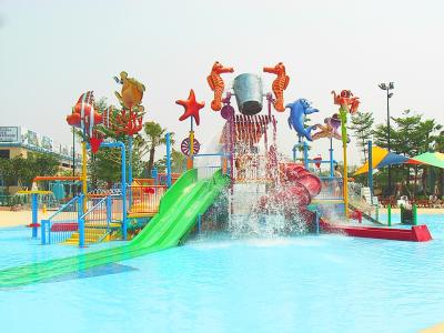 China 4 ramp slide water playground , 17m * 16m Splashing water house for sale