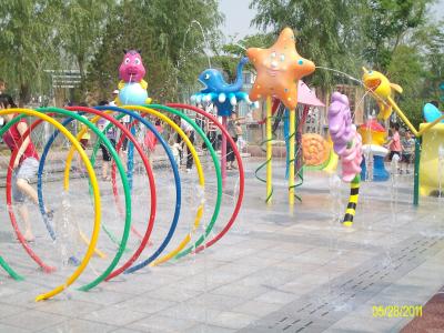 China Kinderwasser-Vergnügungspark-Ausrüstungs-Regenbogen-Ring im Freien mit Wasser-Pumpen zu verkaufen