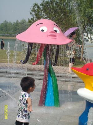 China Aqua Park Water Game Spray Jellyfish Fountain for Holiday Resort for sale