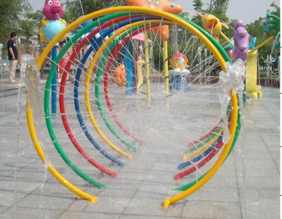 China Aqua-Spiel-färbt ehrfürchtiges wechselwirkendes Wasser-Spiel 7 Regenbogen-Ringe zu verkaufen